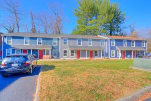 featured image of 209 203, 205, 209 Tee St