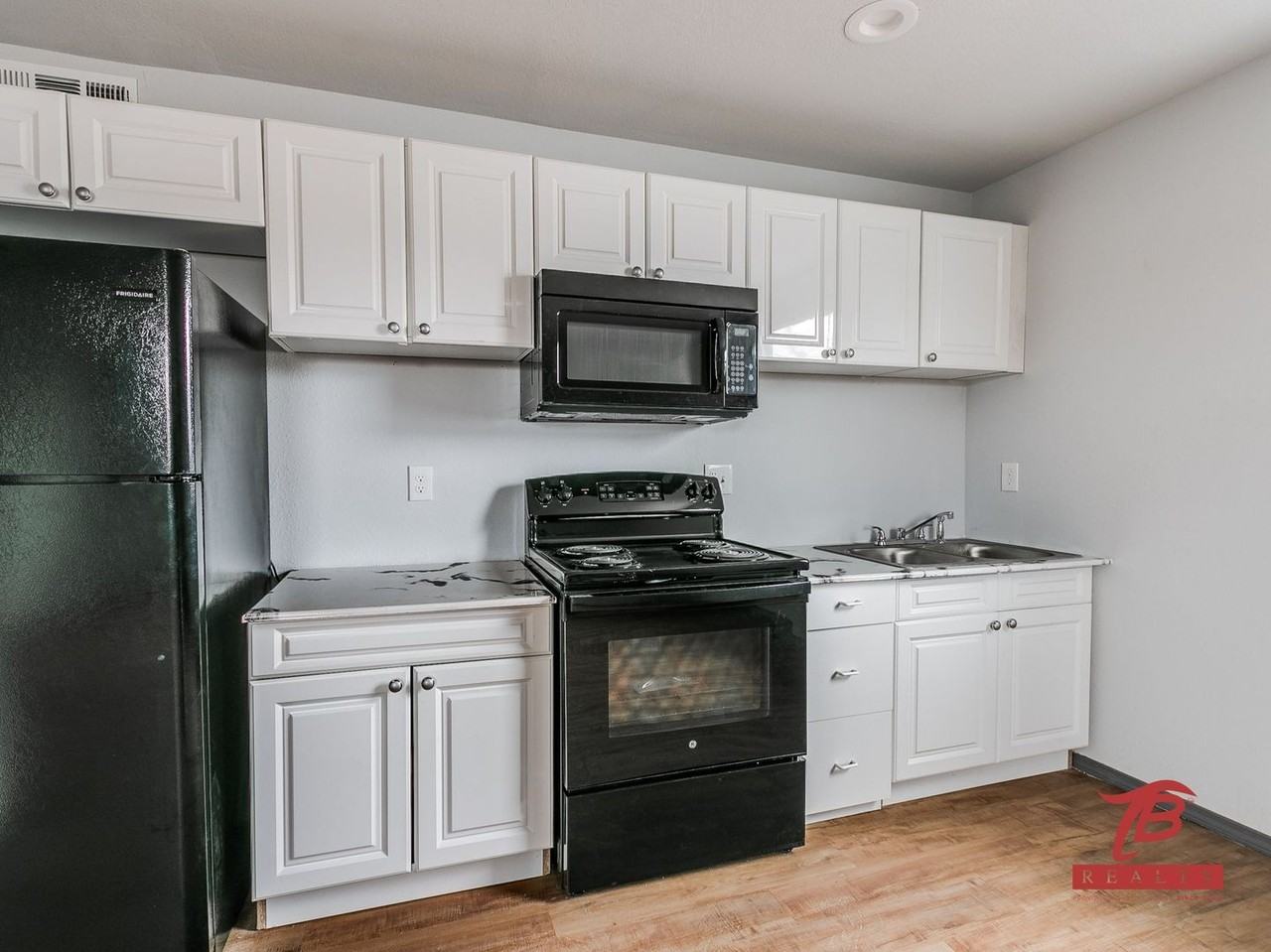 Pennington Place Apartments - Photo 2 of 8