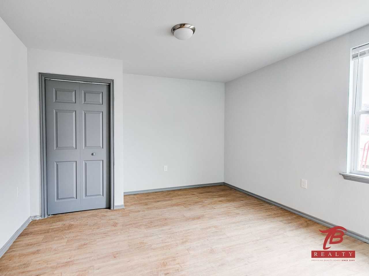 Pennington Place Apartments - Photo 5 of 8