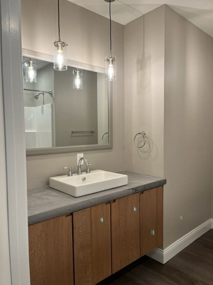 The Q - Photo 5 of 14