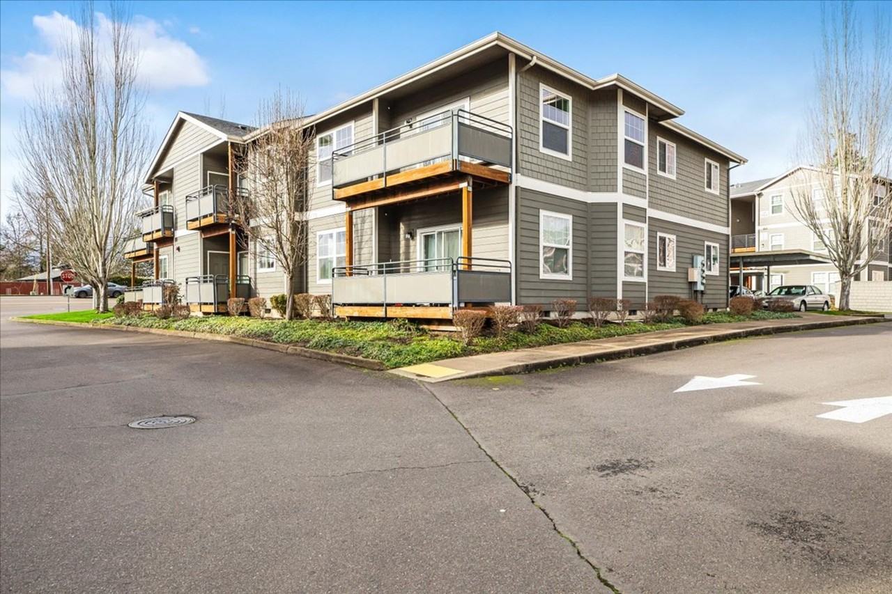 Hawks Point Apartments - Photo 6 of 50