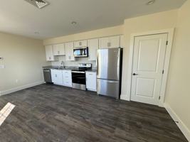 featured image of 8 Main St