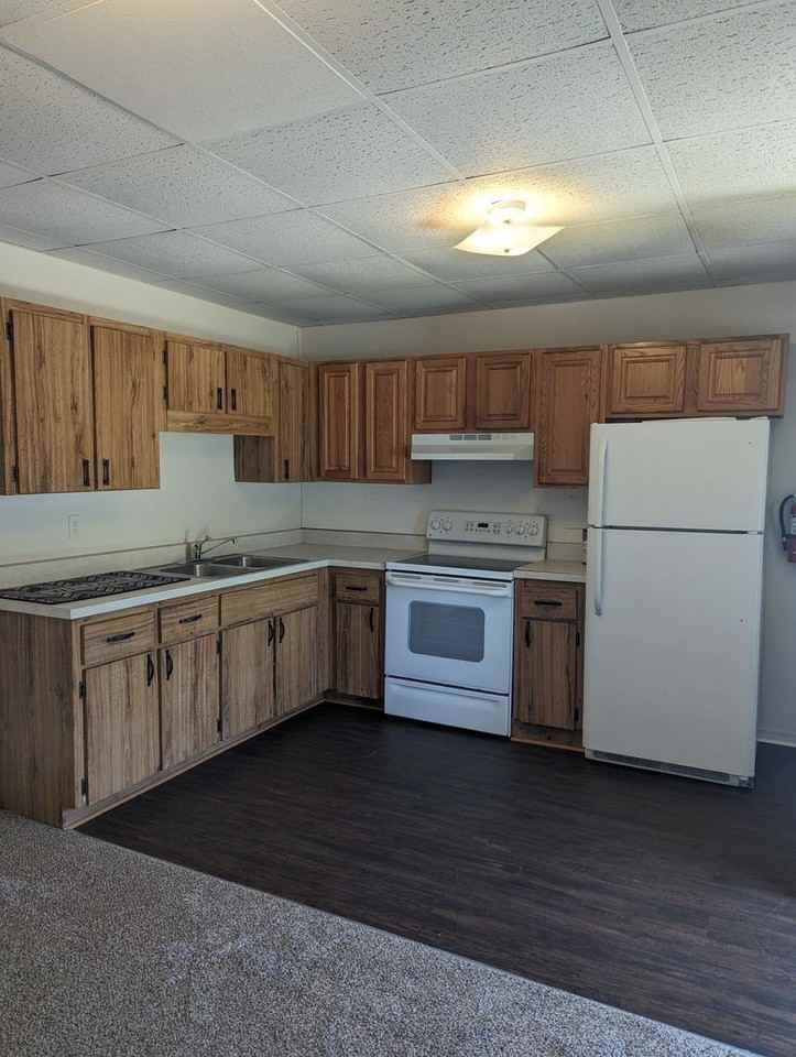 R14-MOY - Photo 2 of 8