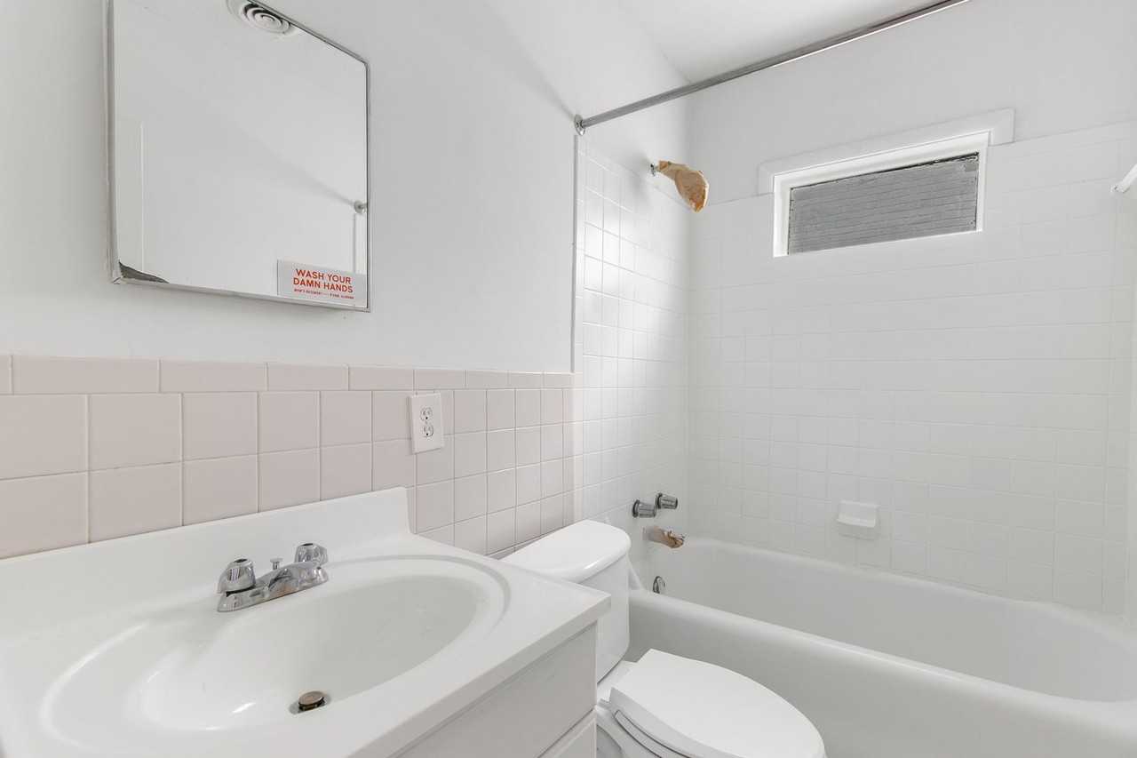 The Ivy - Photo 4 of 18