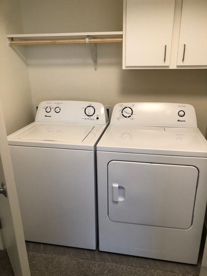 Crooked River Apartments - Photo 6 of 36