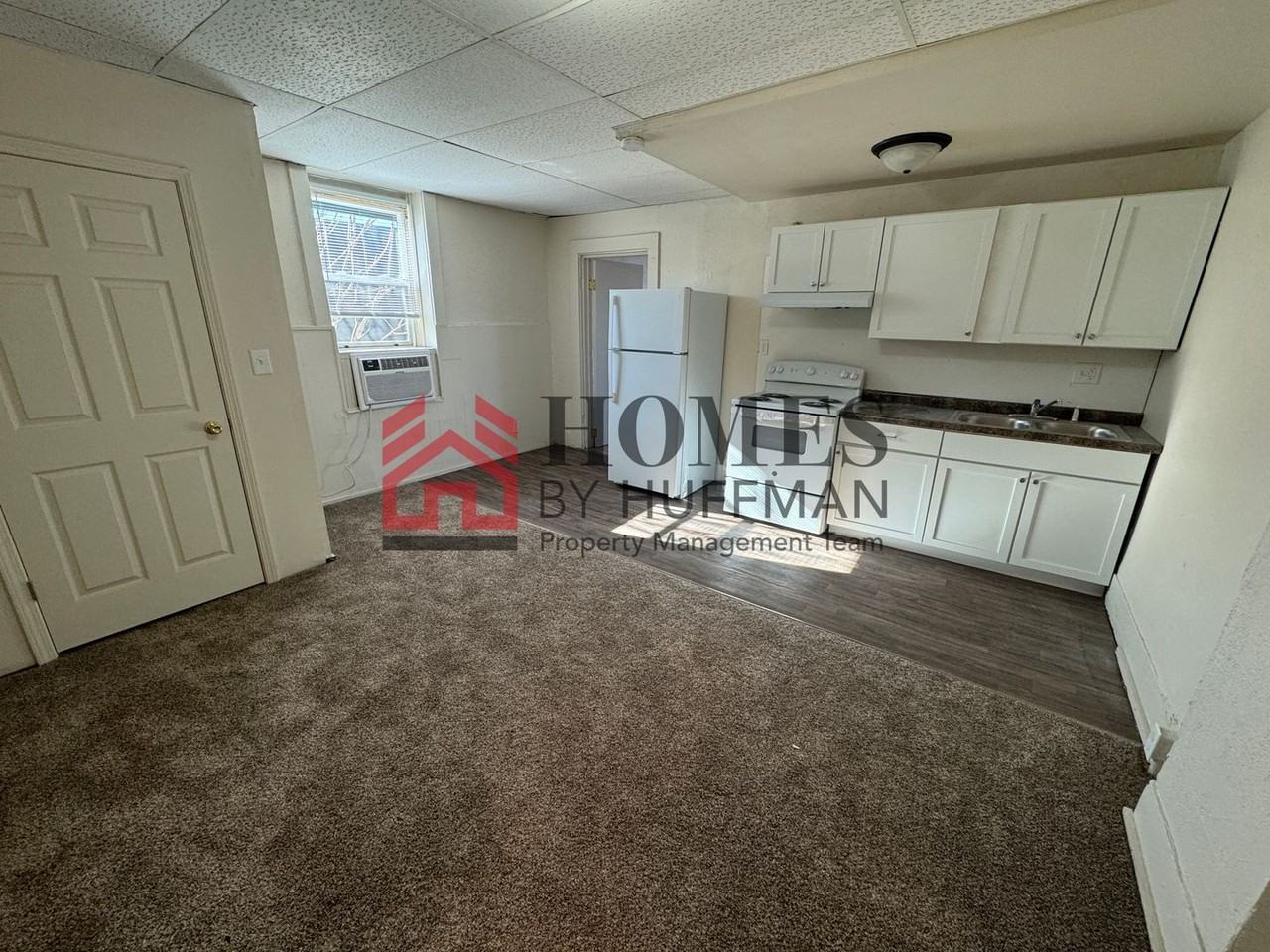 613 N Fulton Avenue - Photo 2 of 5