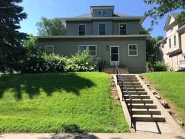 featured image of 107 E 19th St