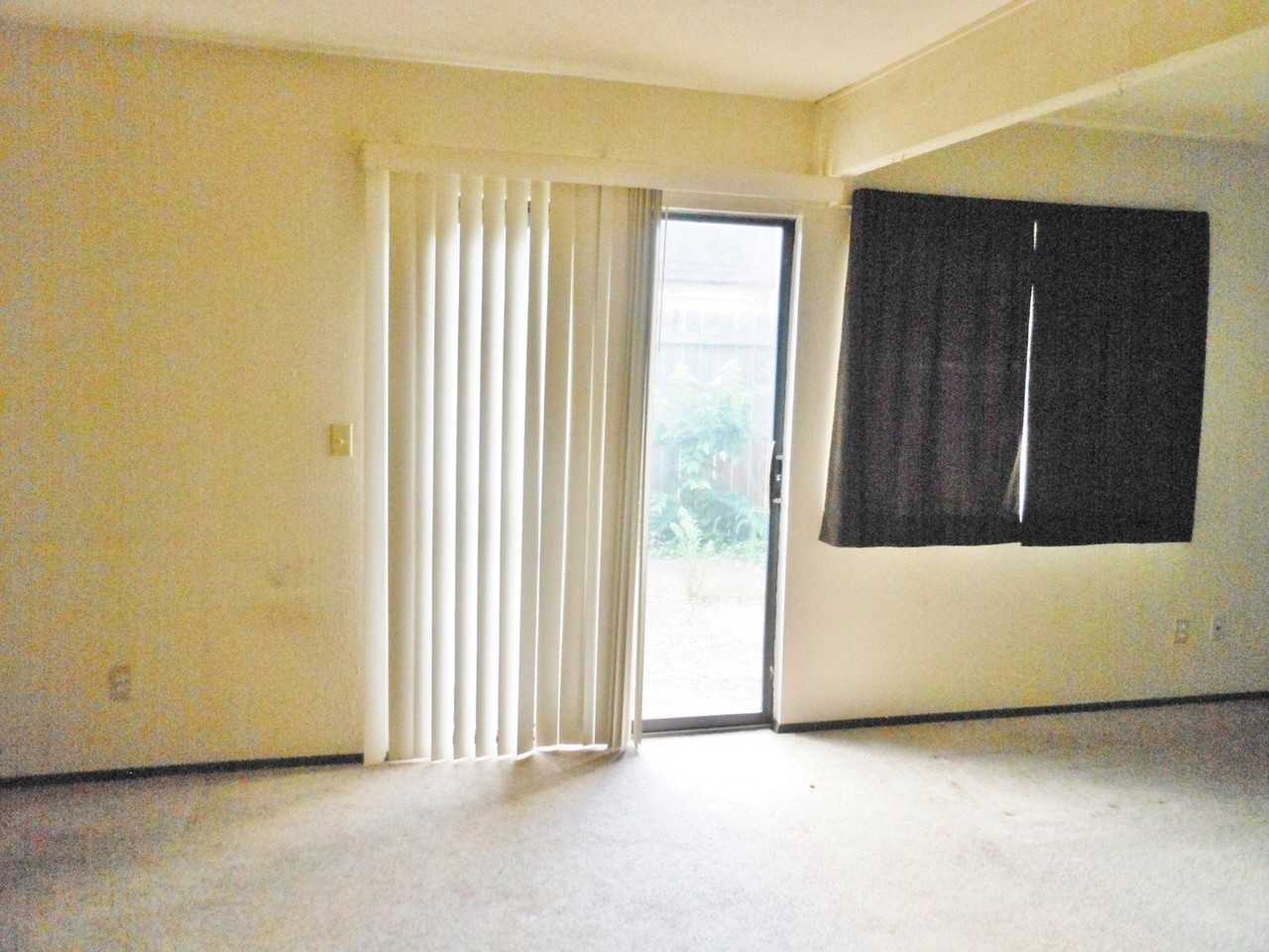 601 Camelot Dr. - Photo 3 of 9