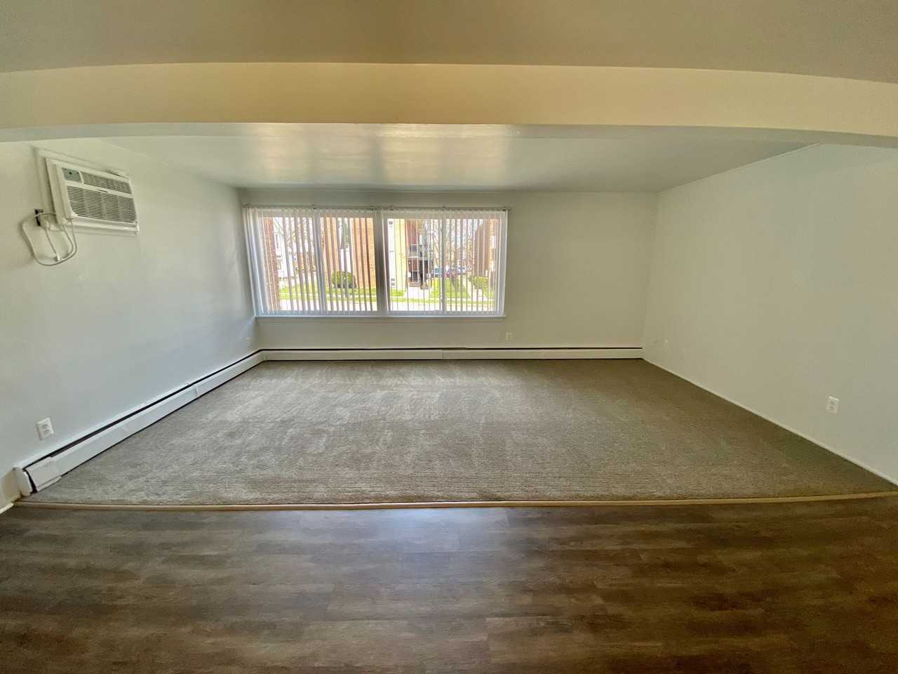 509 Washtenaw - Photo 5 of 29