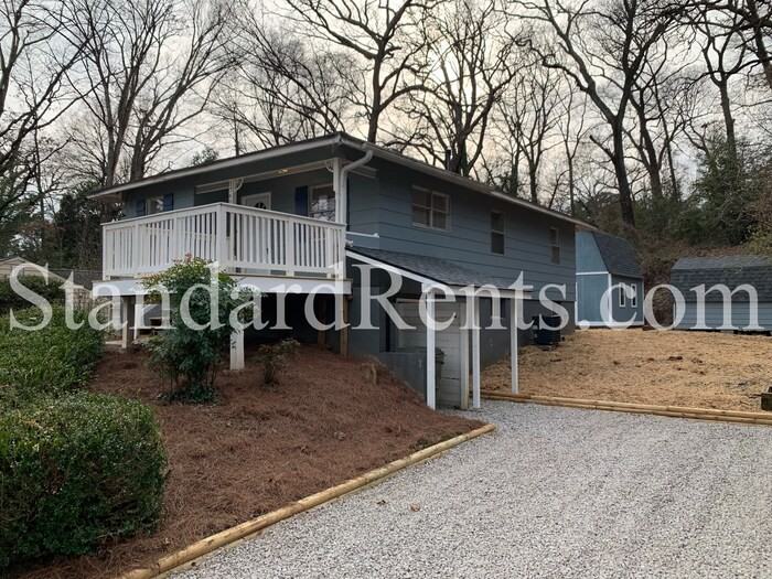 1760 Wenlock Ave Nw - Photo 2 of 21