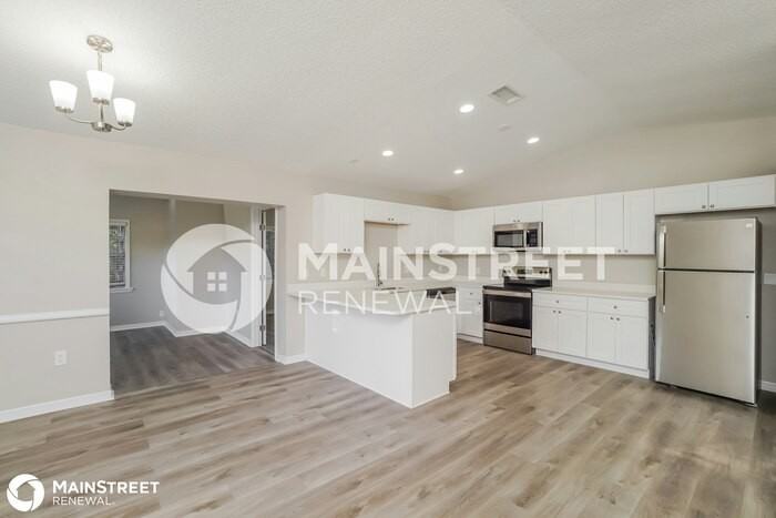 11431 Stoneybrook Path - Photo 3 of 16