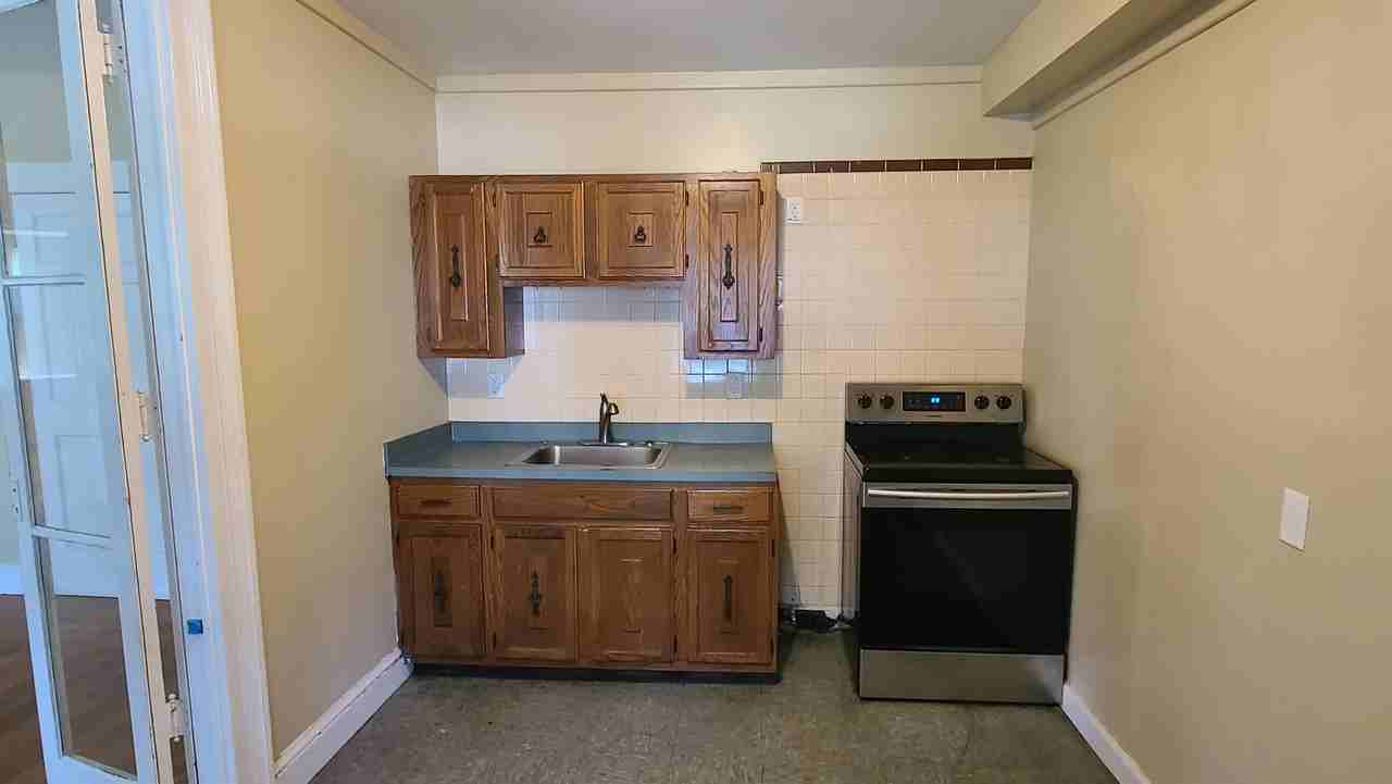 215 215 West Elm StUnit 6 #6 - Photo 5 of 9