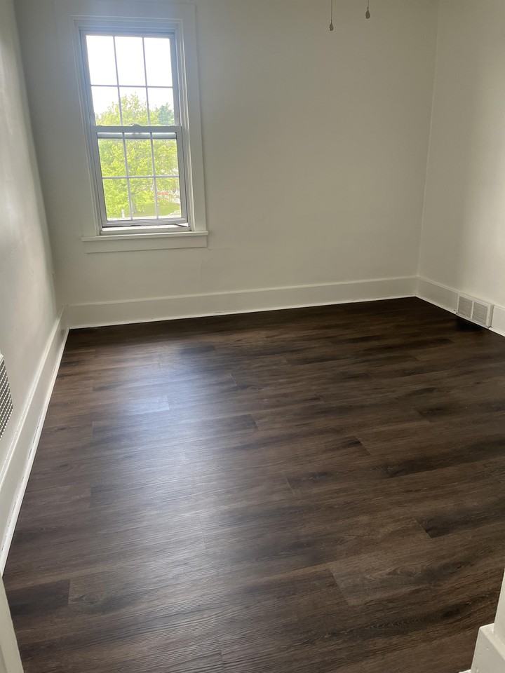 4765 W Newton Rd Frnt - Photo 5 of 14