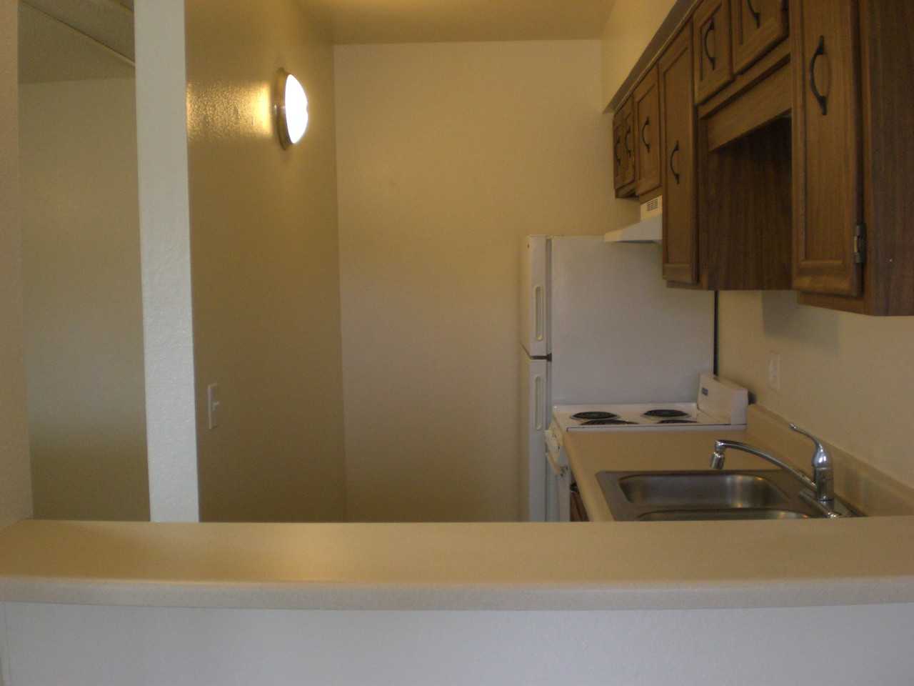 2323 Mcbride Ln - Photo 2 of 9