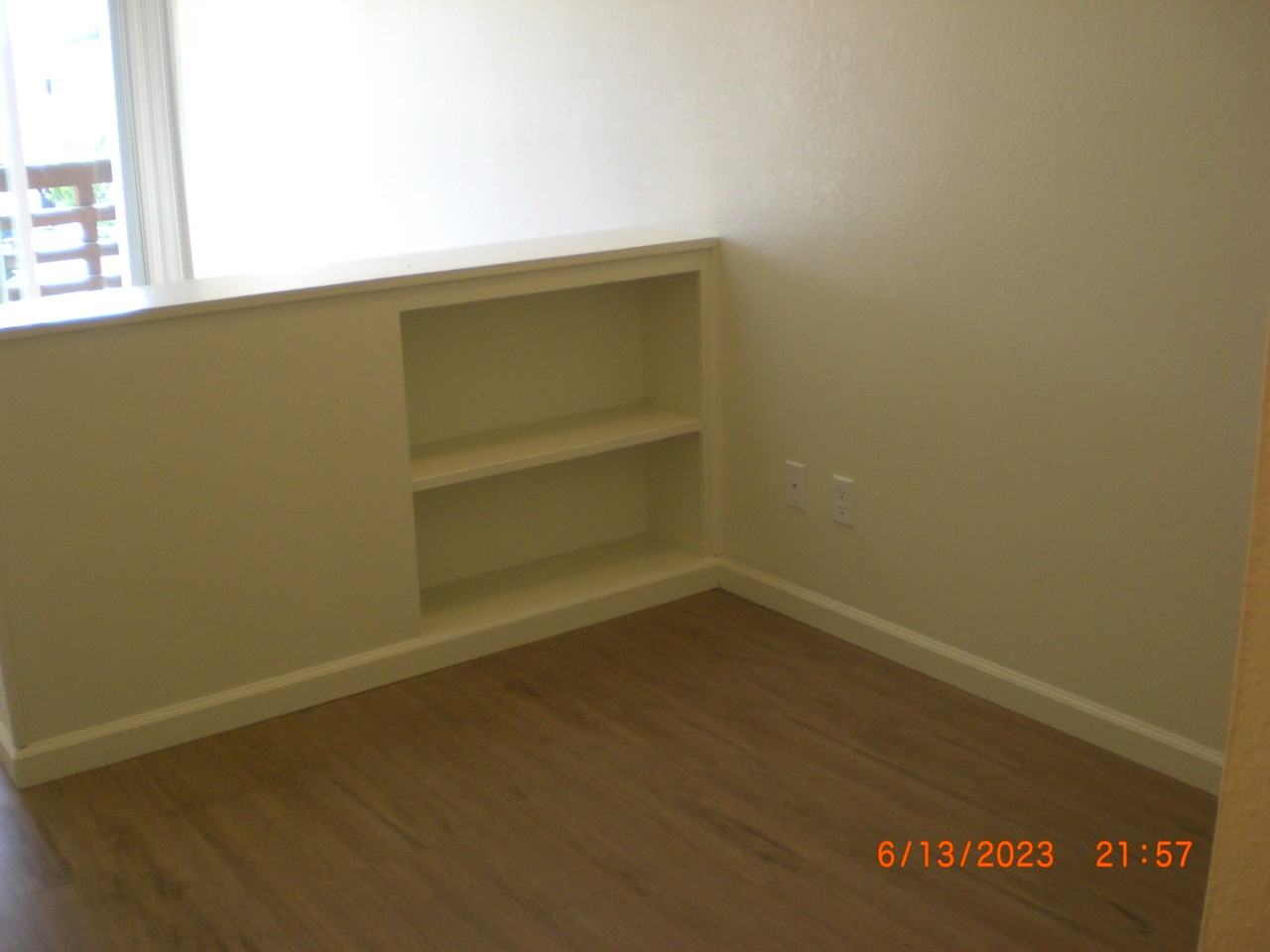 2323 Mcbride Ln - Photo 6 of 9