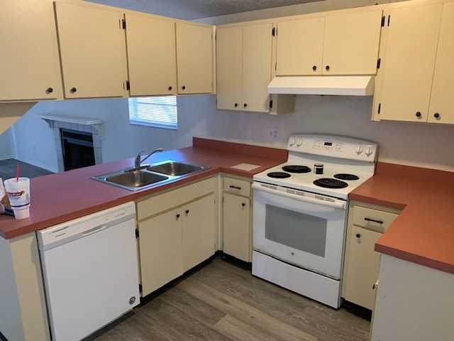 9601 Shalimar Ct #1 - Photo 4 of 10