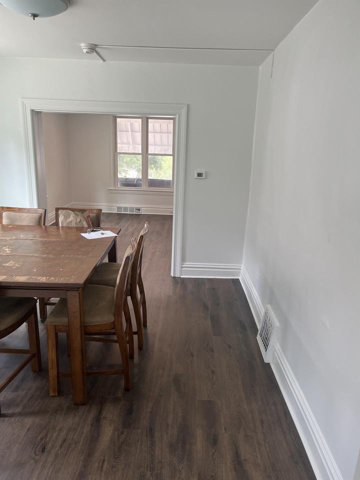 433 Harrison Ave #1 - Photo 2 of 12