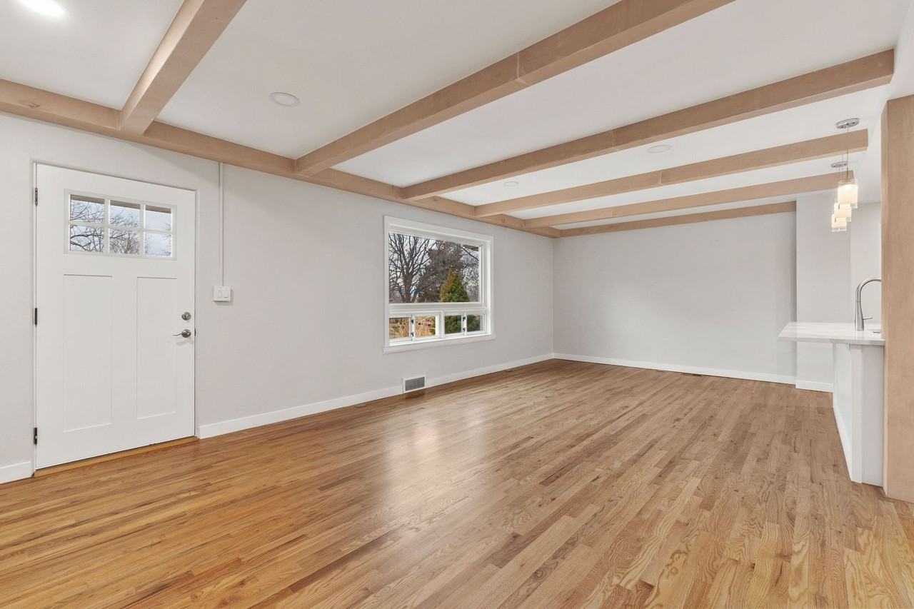 4210 Balsam St #1 - Photo 5 of 32