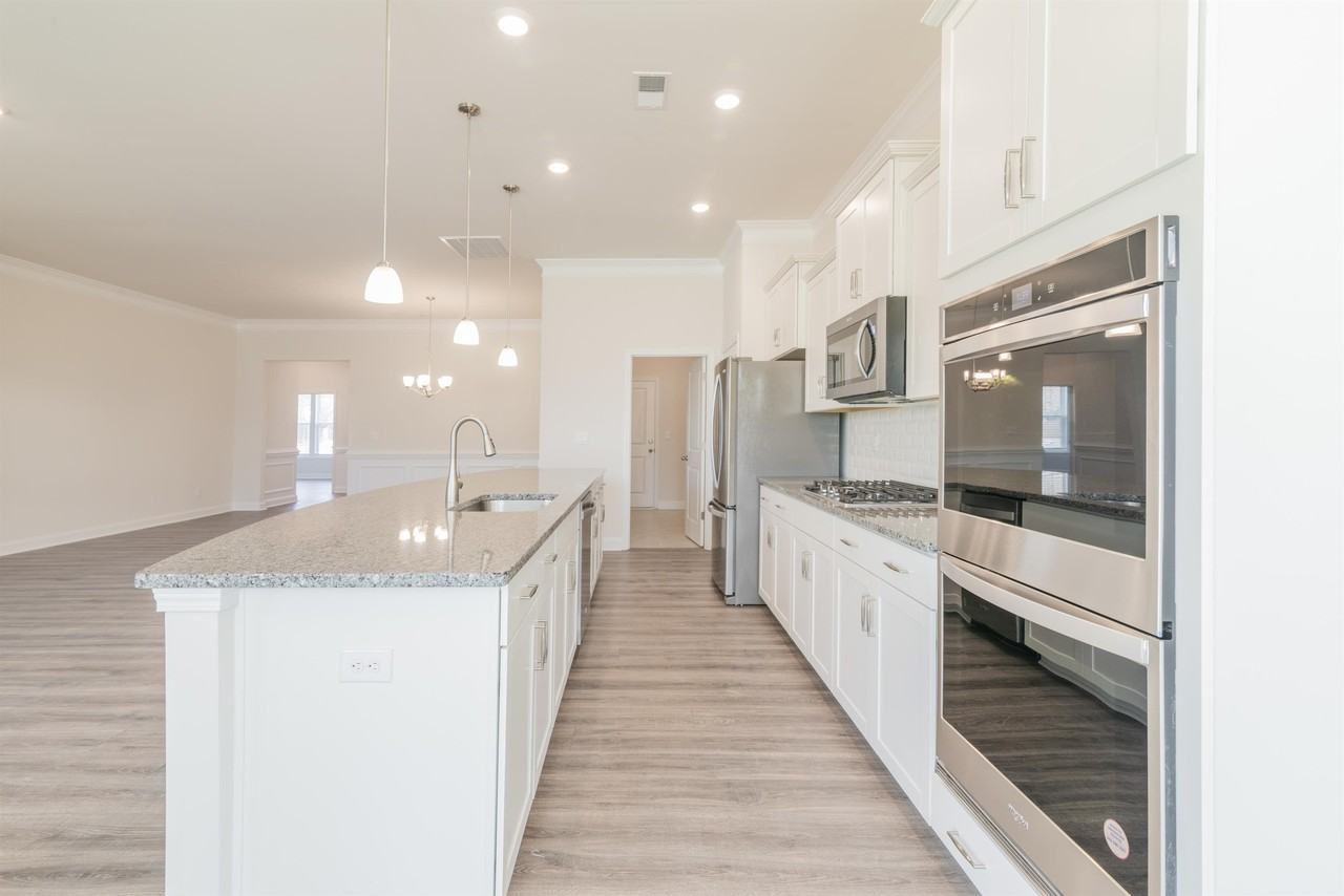4446 Streamside Rd #1 - Photo 7 of 34
