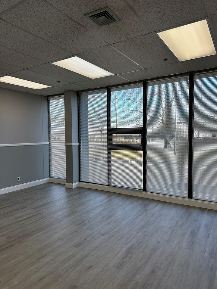 600 Johnson Ave #15 - Photo 3 of 12