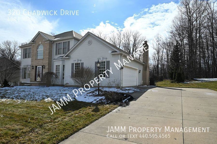 320 Chadwick Dr - Photo 2 of 31
