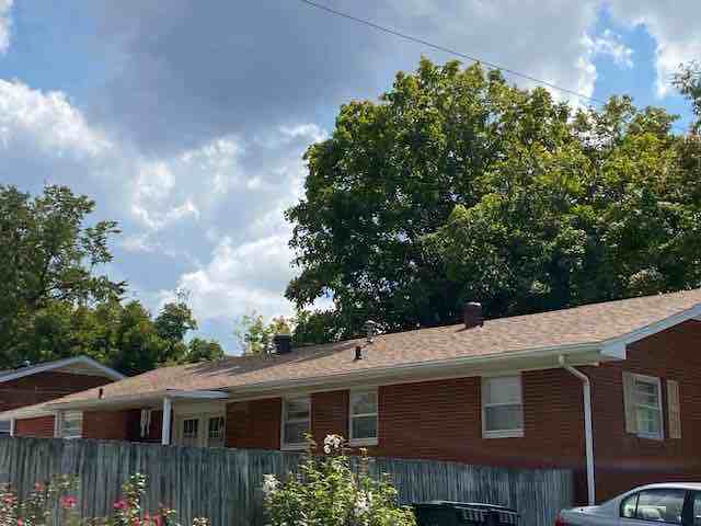 206 W Roberts St - Photo 2 of 16