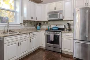 7626 N Greenview Ave #1 - Photo 1 of 1