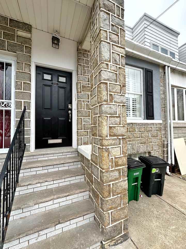 2757 S 17th St #2 - Photo 2 of 34