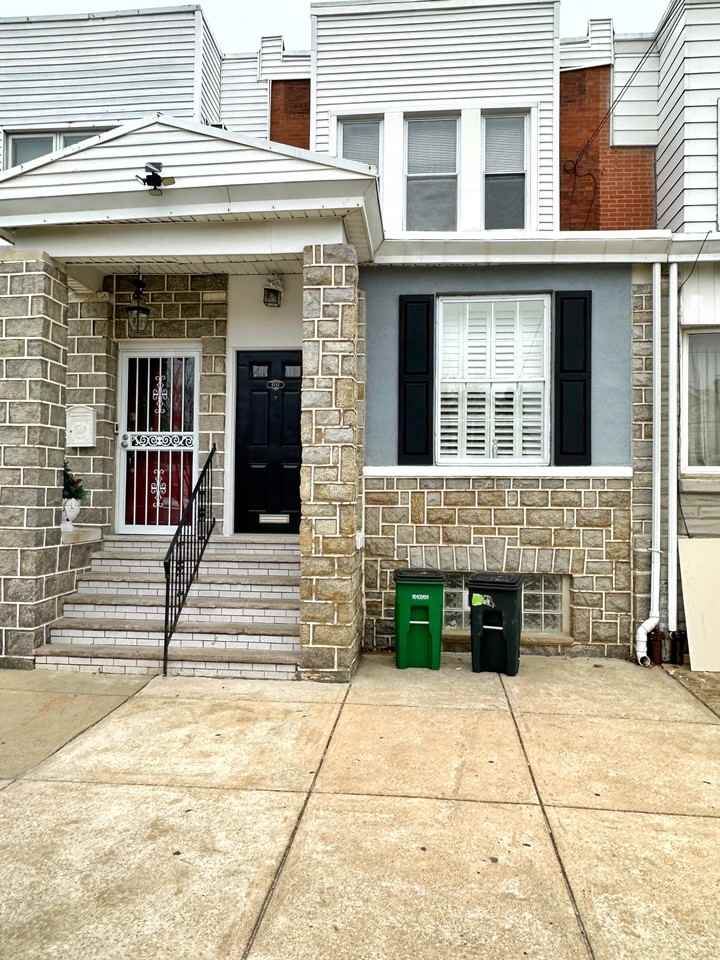 2757 S 17th St #2 - Photo 5 of 34