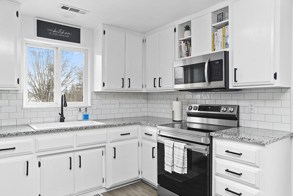 221 Ne Steiger St #NA - Photo 6 of 20