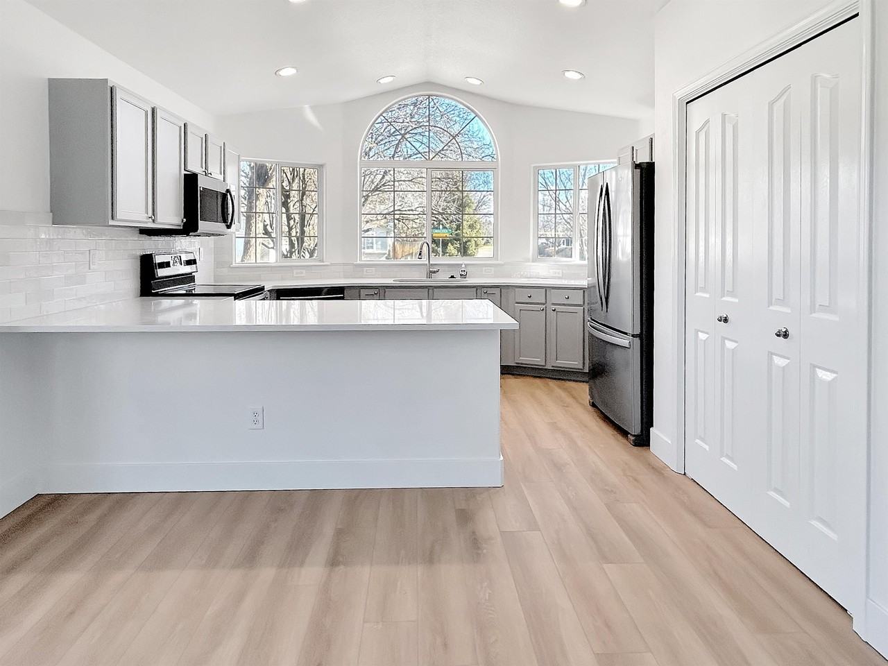 5317 N Candlestick Ave #1 - Photo 5 of 17