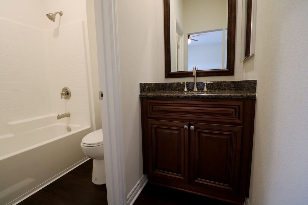 Santa Barbara Luxury Apartment Homes - Photo 7 of 50