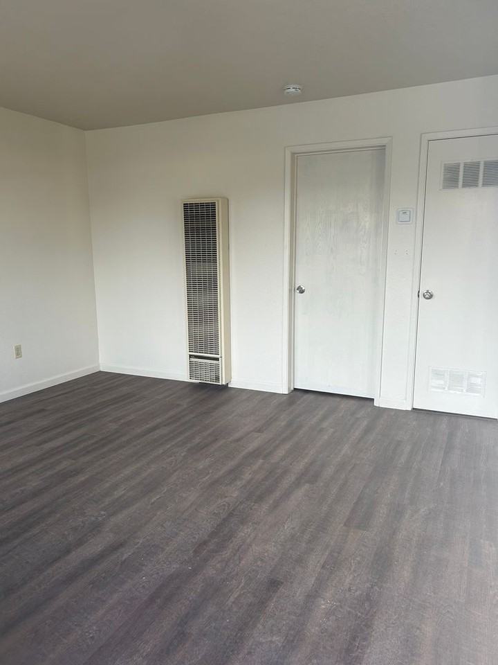 WIllo Heights Apartments - Photo 6 of 11