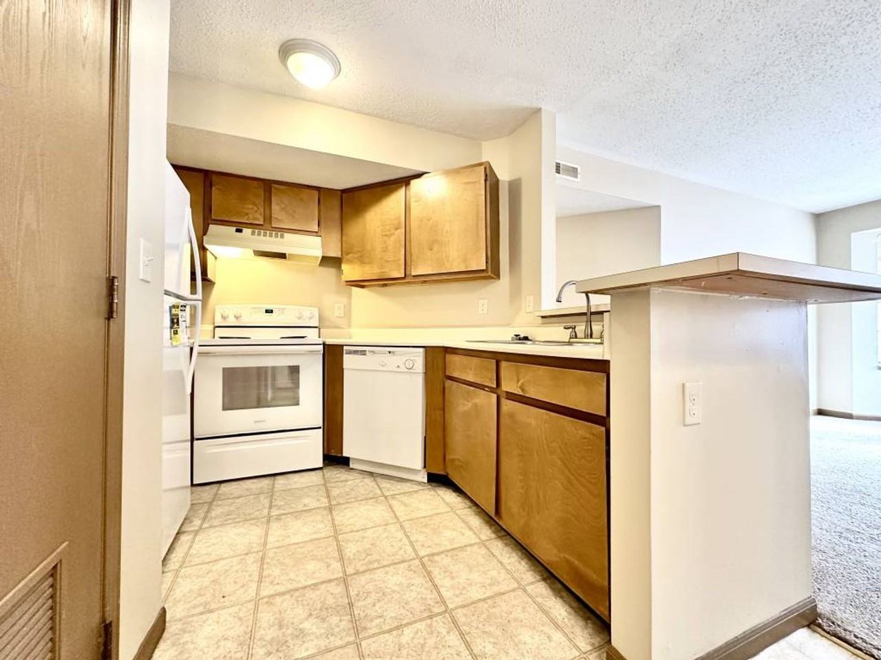 Briarwood II - Photo 6 of 50