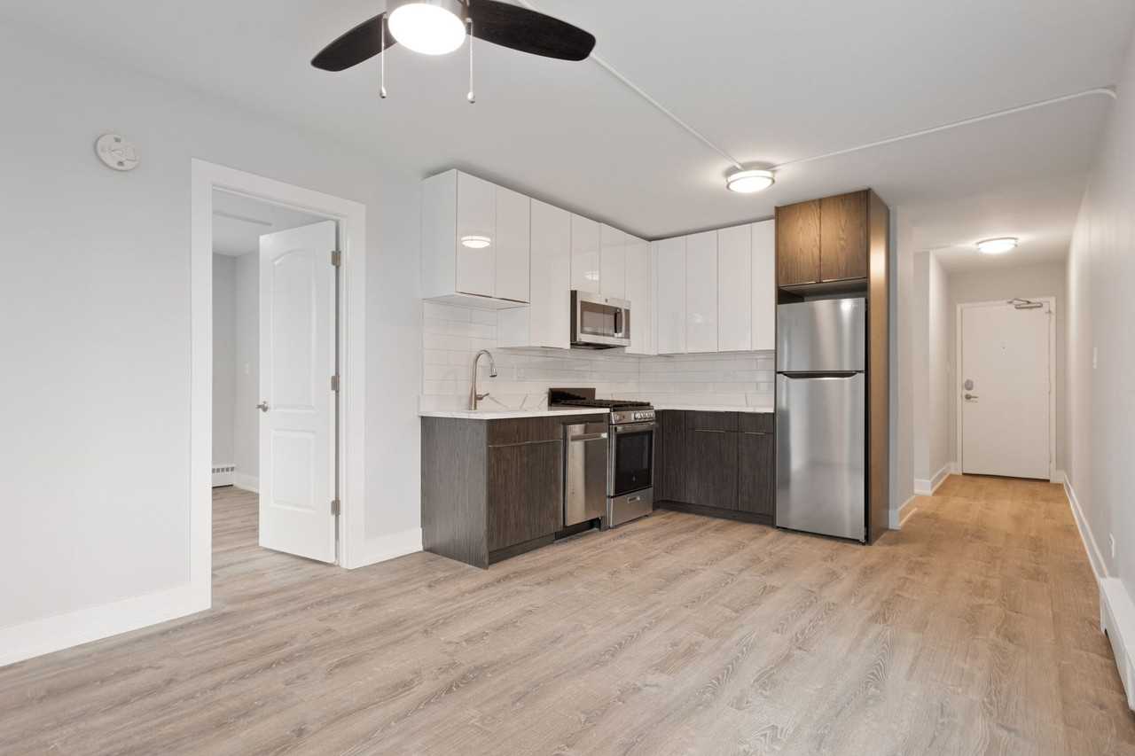5858 N Sheridan Rd - Photo 4 of 30
