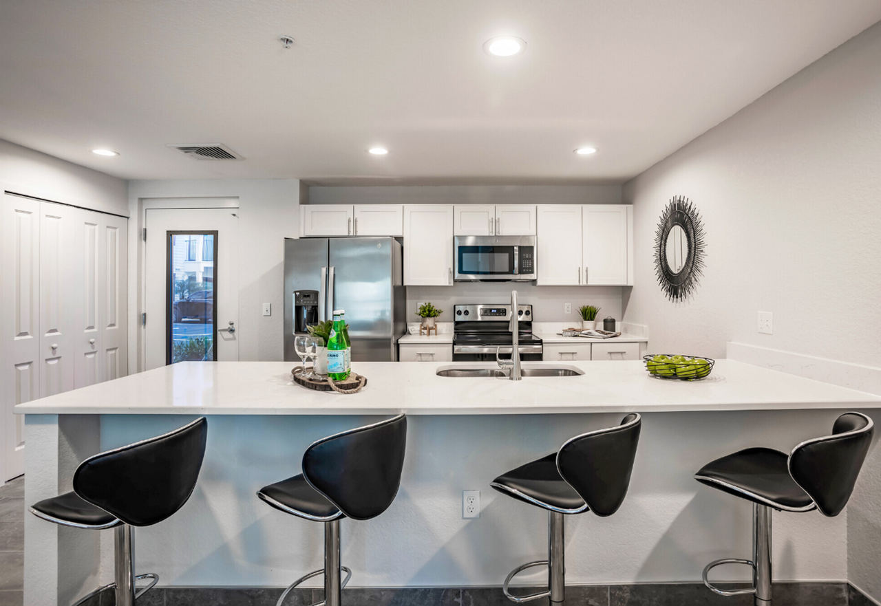 Solle Apartments - Photo 2 of 26