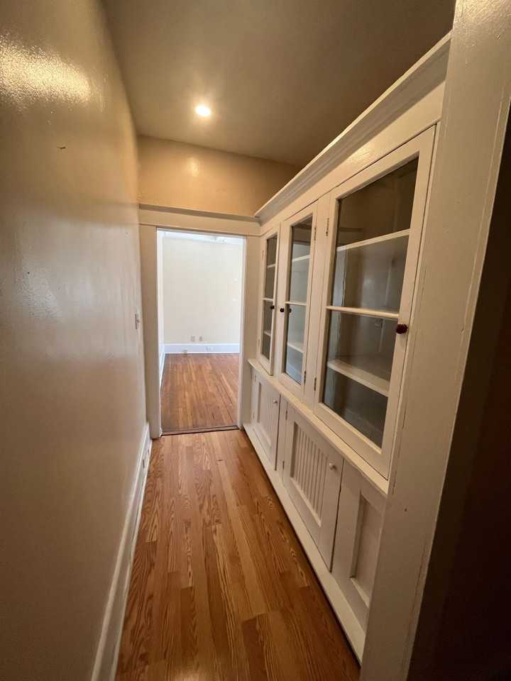 MCCORMICK FLATS - Photo 6 of 8