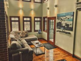 featured image of 215 Packard St