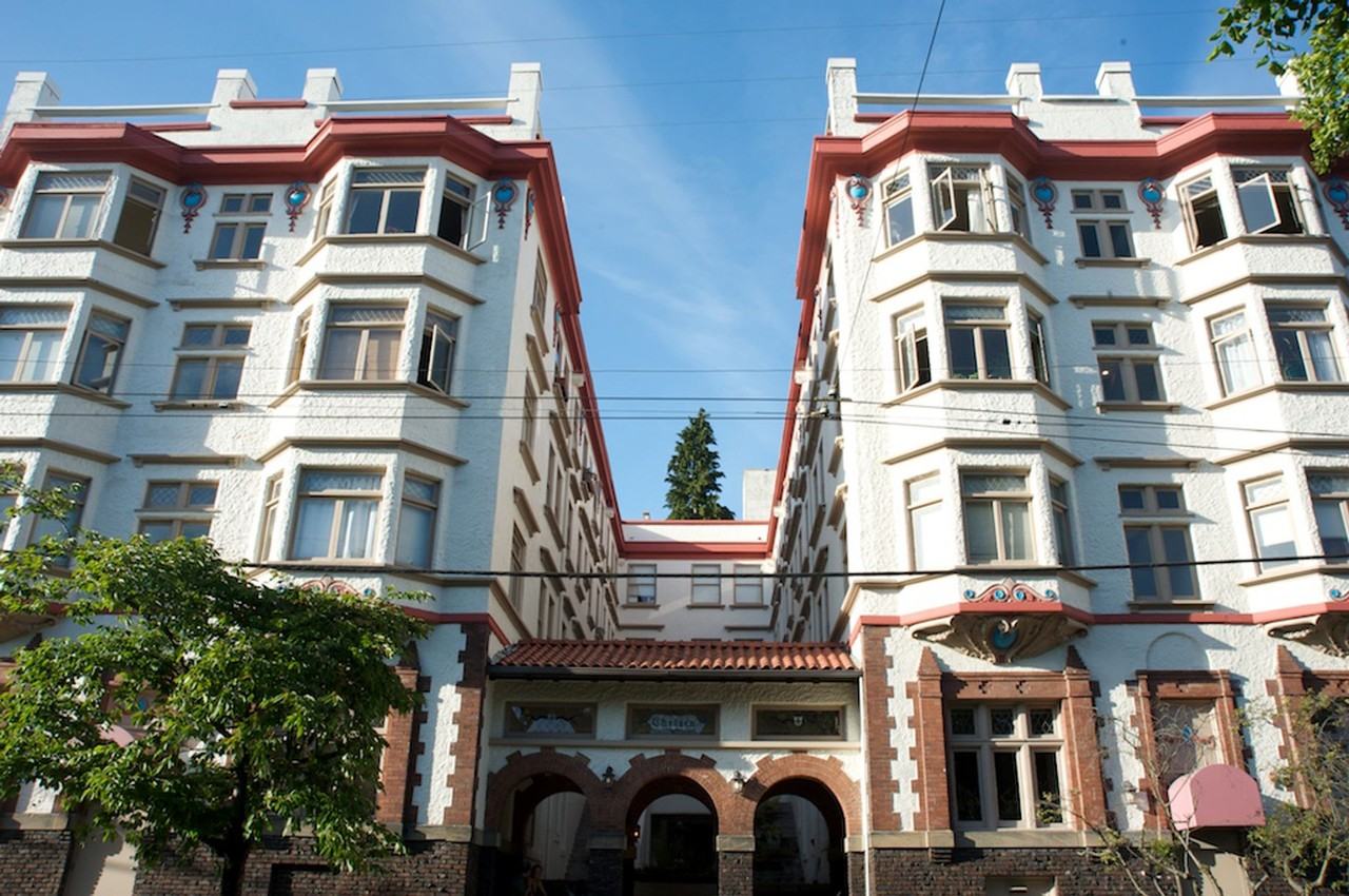 Chelsea Apartments - Photo 2 of 8