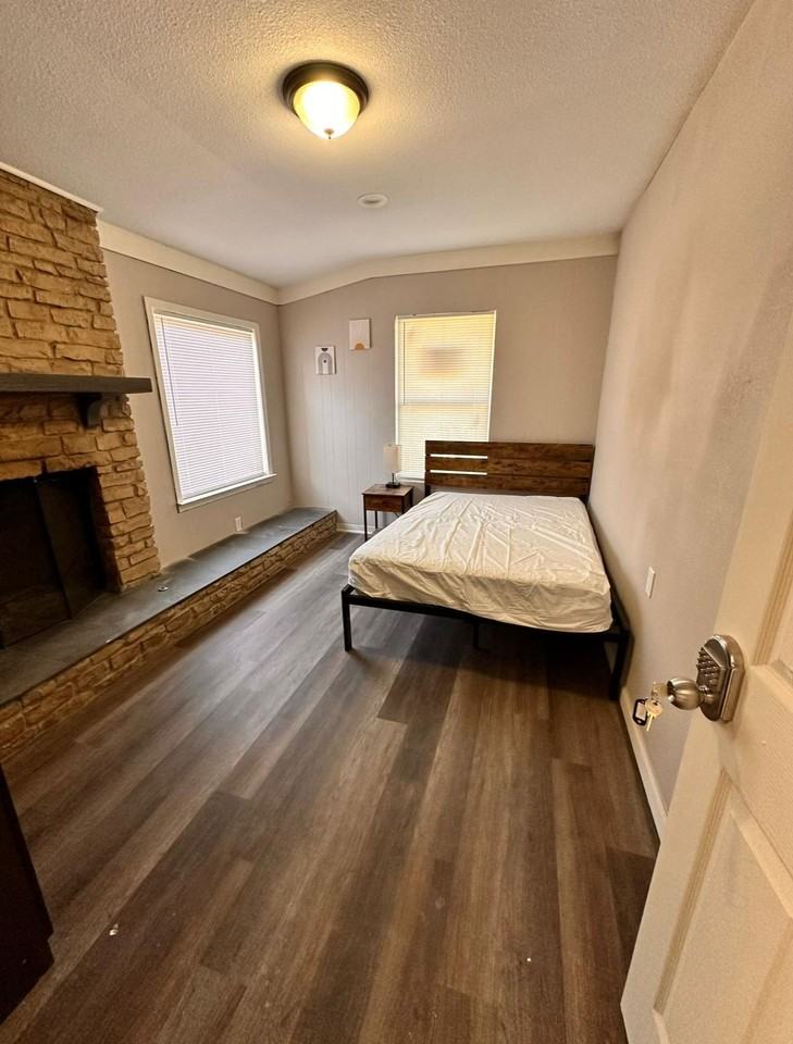 Warrington Pl - Photo 7 of 8