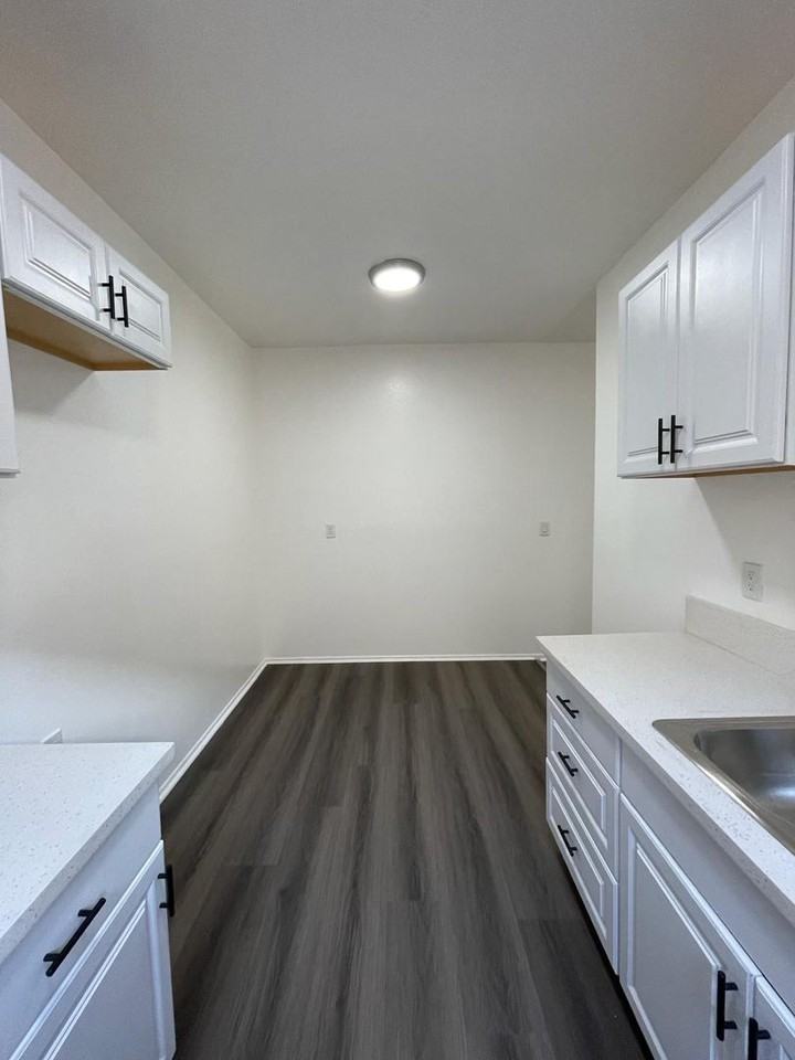 HAP PARTNERS V, LLC-1920 - Photo 6 of 16