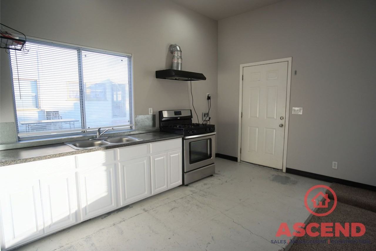 2925 Park Way Apartments in OleanderSunset, Bakersfield, CA 93304 Zumper