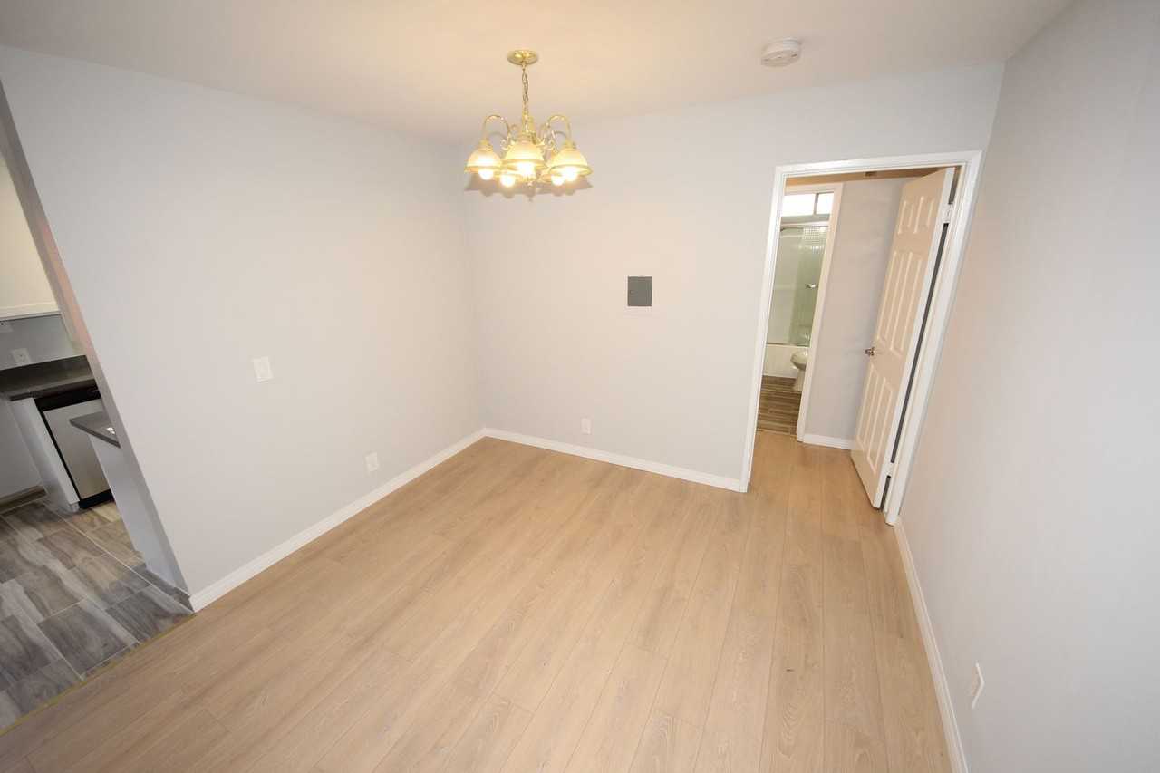 Venice at Lincoln, LLC - Photo 6 of 21