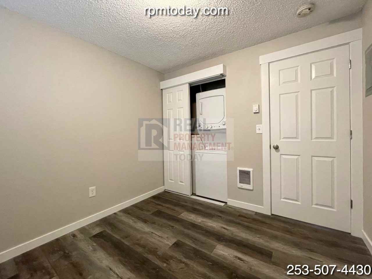 6415 Steilacoom Blvd SW Tacoma - Photo 5 of 20