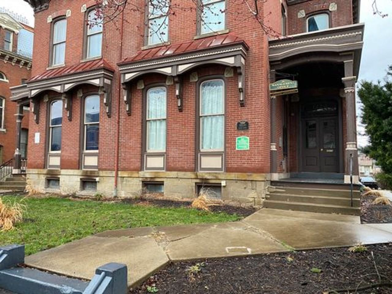 1220 Sheffield Street - Photo 2 of 8