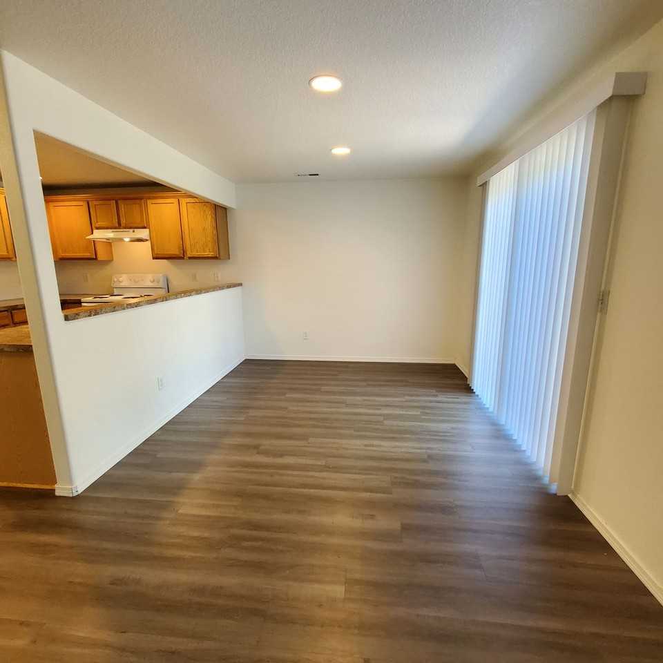 Meadow Ridge Townhomes - Photo 5 of 29