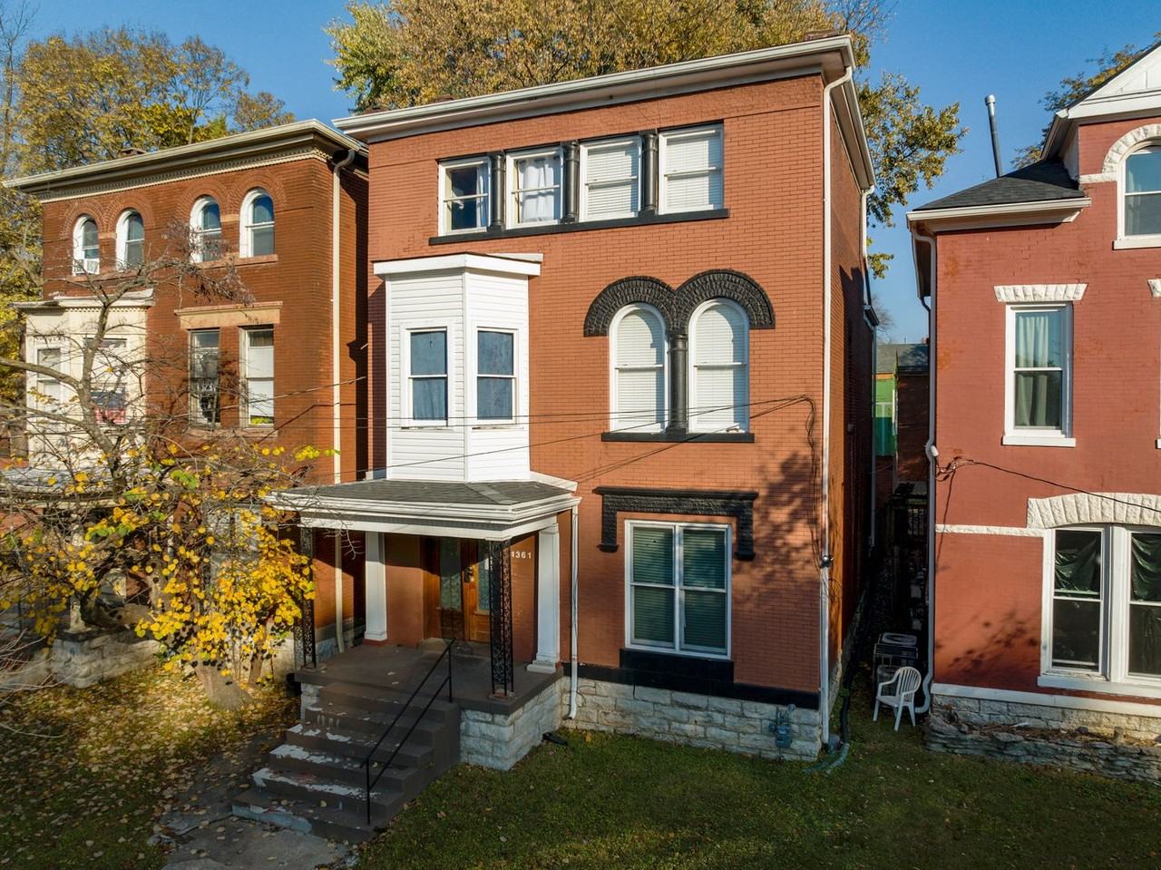 Awesome apartment in Old Louisville - Photo 2 of 24