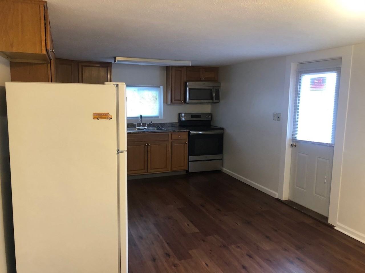 314 West 16th Street - Photo 2 of 38