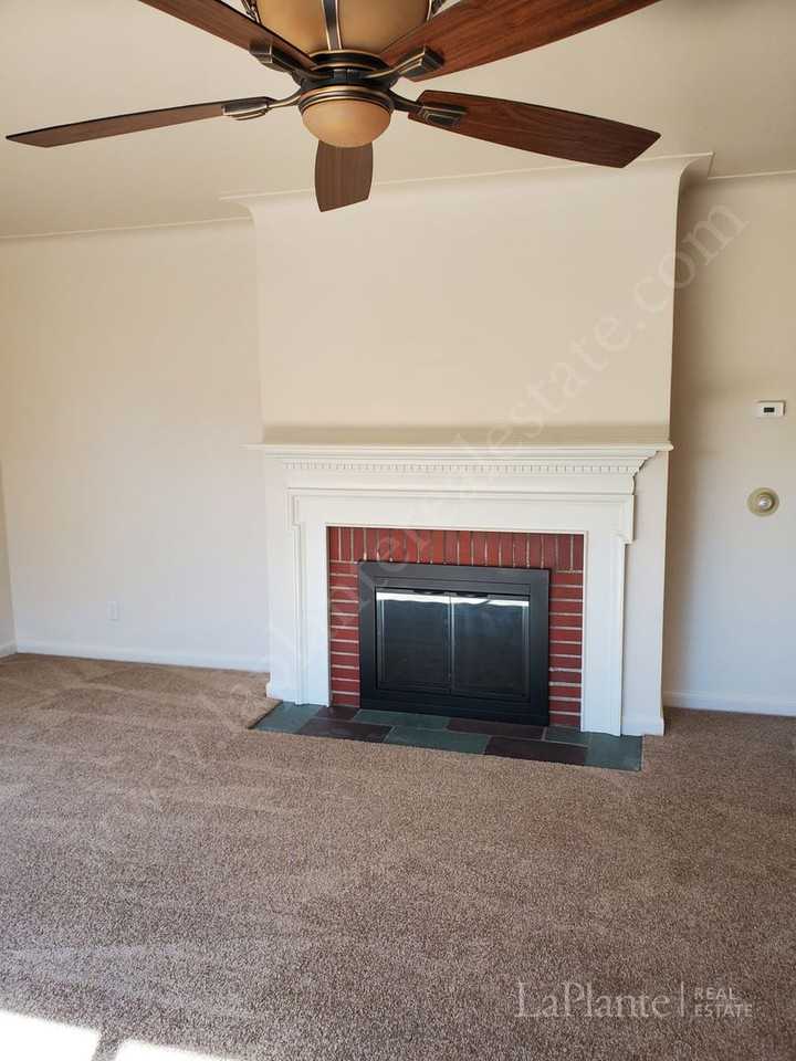 1734 Wellesley Dr. - Photo 3 of 14