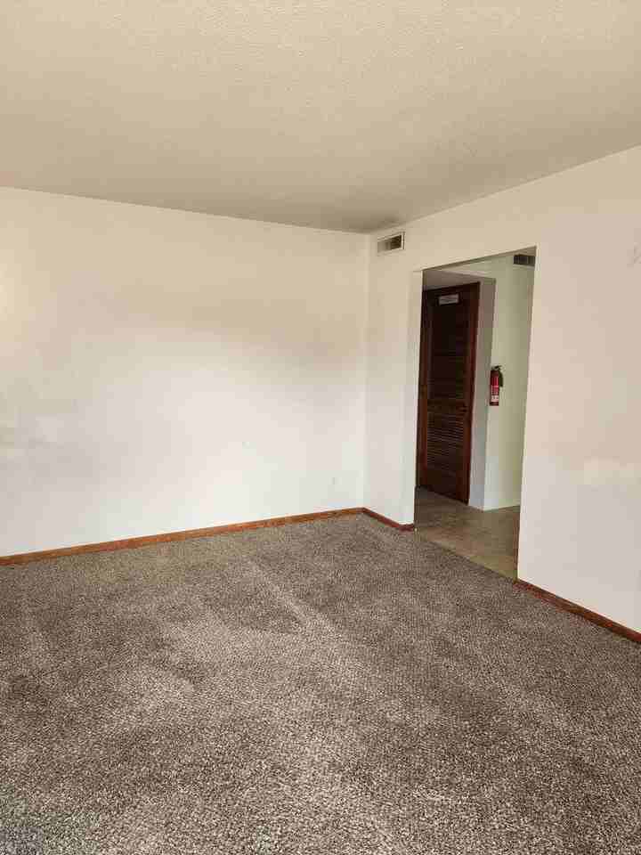 Oakwood 8-Plex - Photo 2 of 15